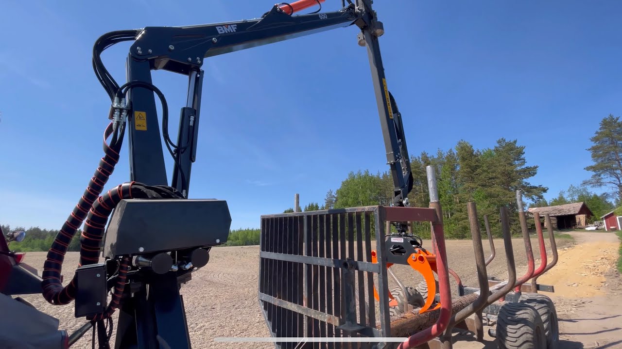Uutta BMF 650 kuormaajaa testaamaan.