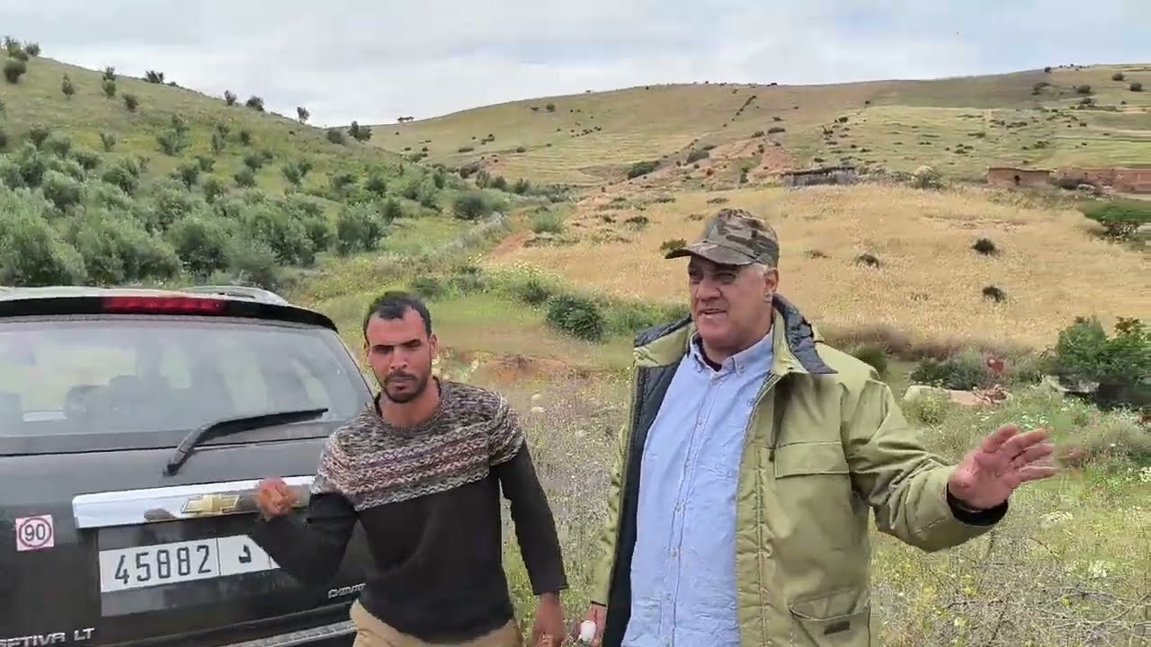 زهير وزوجته اليتيمة يعيشون مرارة الفقر.الميمة معاهم فالمحنة...هاتف زهير 0643992513