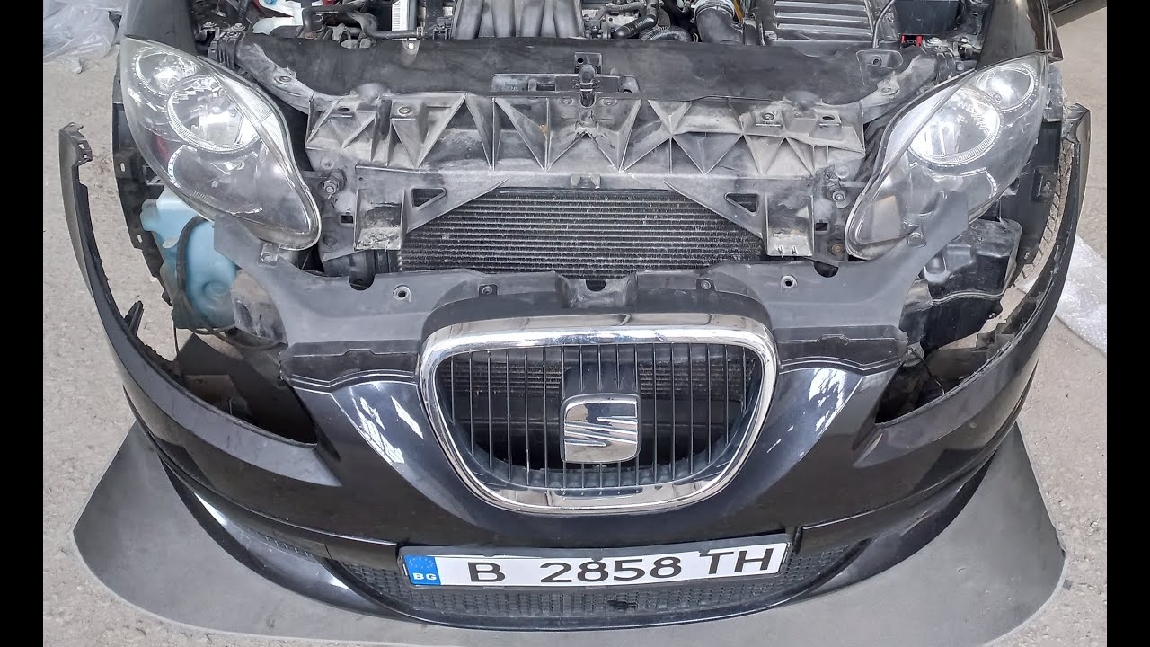 Как поменять лампочки в фарах и снять передний бампер на Seat Altea