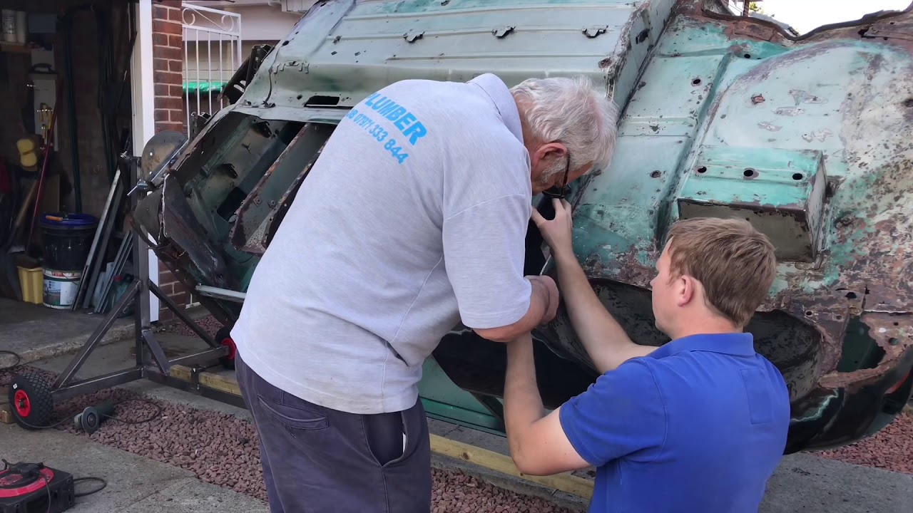 Classic Mini Mk1 Conversion - Fitting New floor panels - Part 3