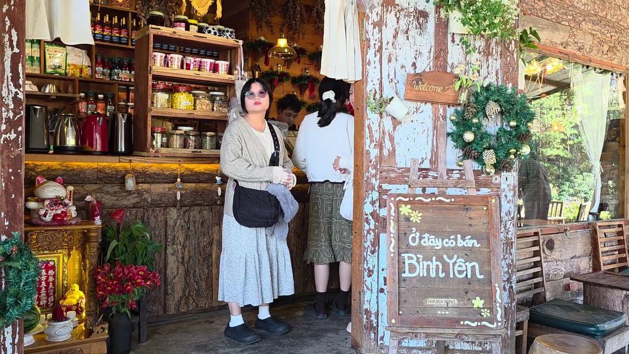 Cảnh đẹp ở quán cafe Nhà Bên Rừng, Đà Lạt