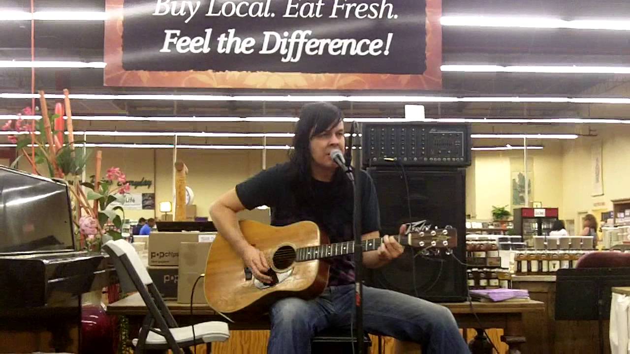 Hank Schyma of Southern Backtones Playing Georgia's Farm To Market