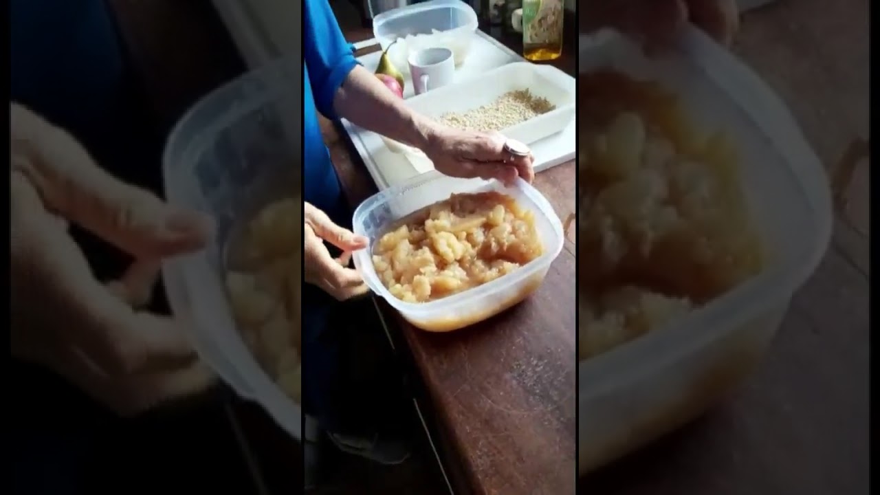 Torta de manzanas, peras y avena sin azúcar