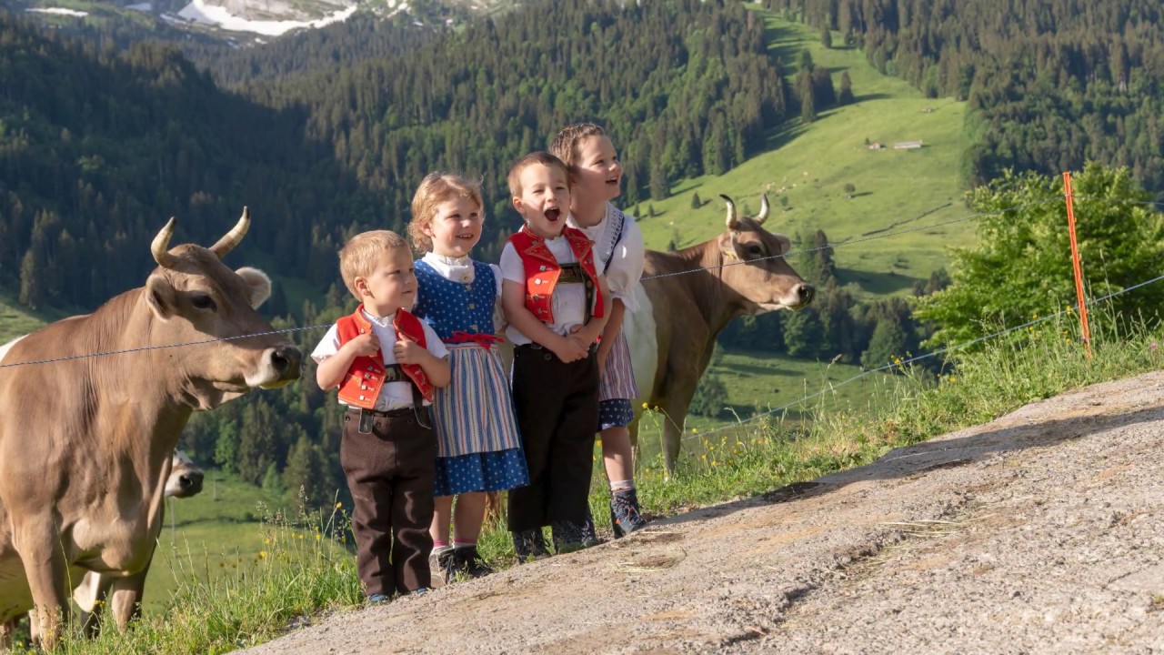 Alpfahrt Trosen, Familie Knaus, Unterwasser