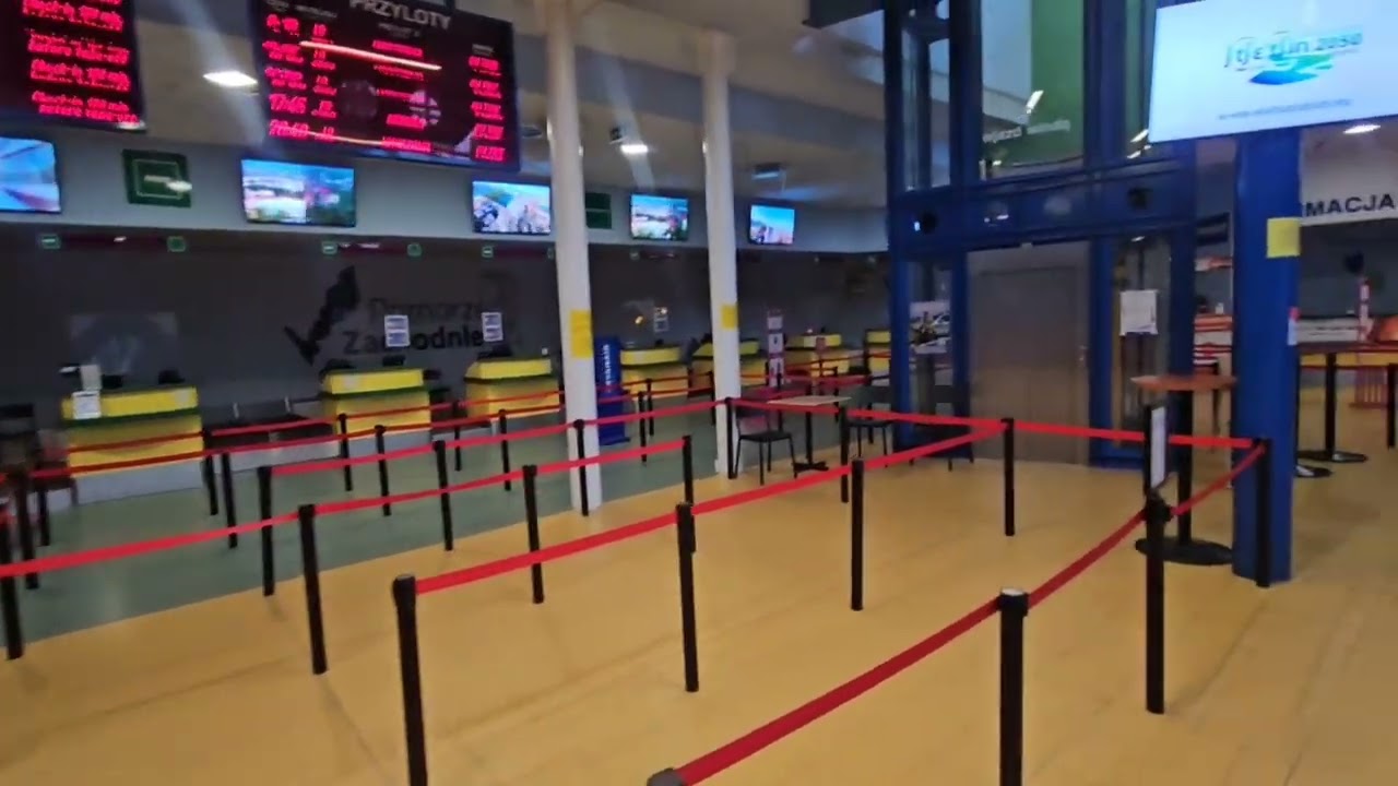 ✈️ Lotnisko Szczecin–Goleniów, czyli „kurnik z pasem startowym”  zobacz, jak  wygląda port lotniczy