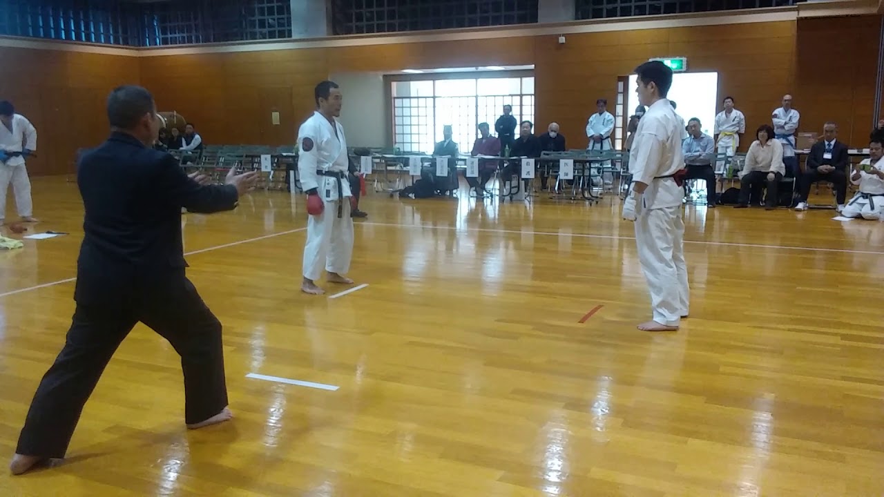 全日本沖縄伝統上地流空手道選手権大会一般男子段組手　3位決定戦