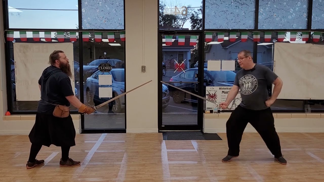 Play no. 1 of Anonimo Bolognese (Italian fencing)