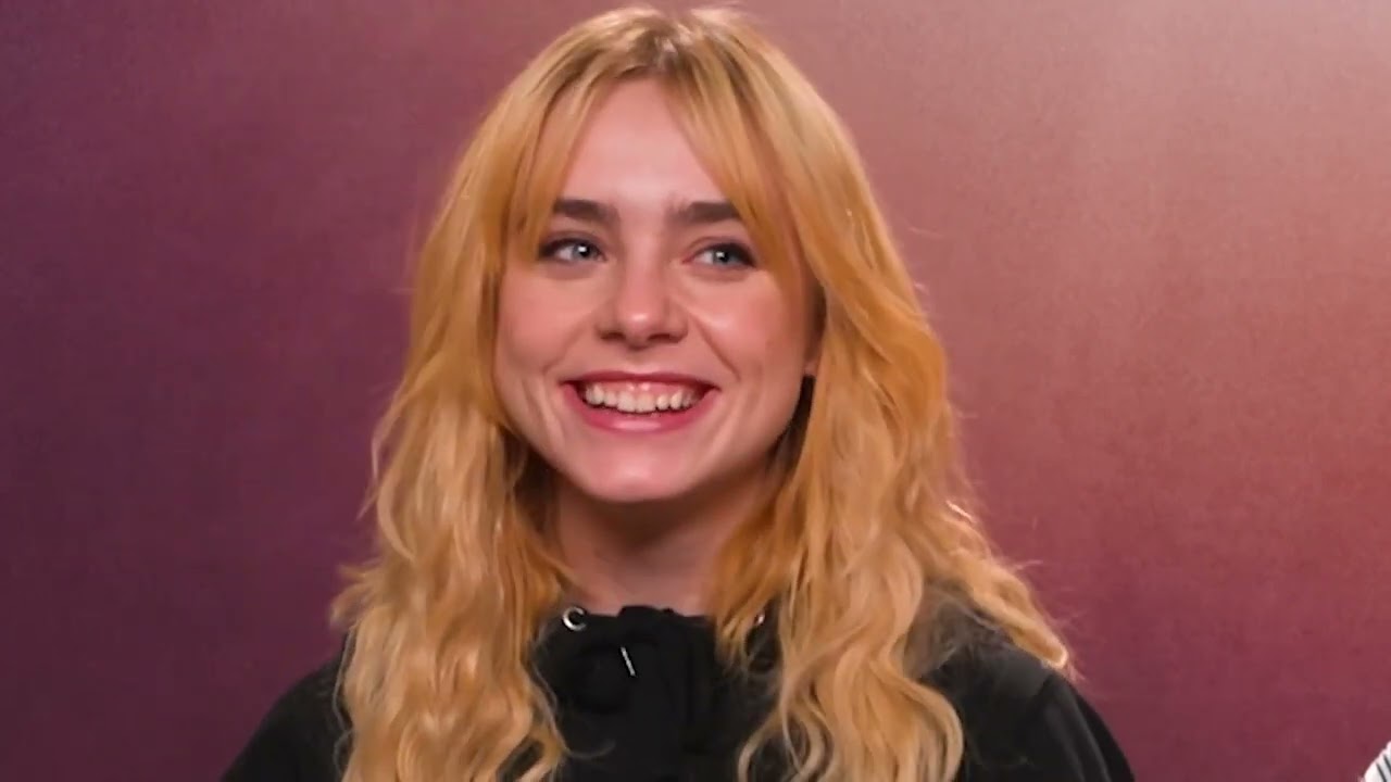 Nicole Wallace y Clara Galle contestan a preguntas ''Ni una mas''