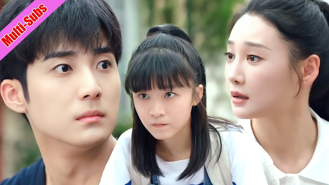 Crashes Seniors' Party & Gets Tripped By Campus Belle—Without Knowing She's Heartthrob's Favorite! 🫨