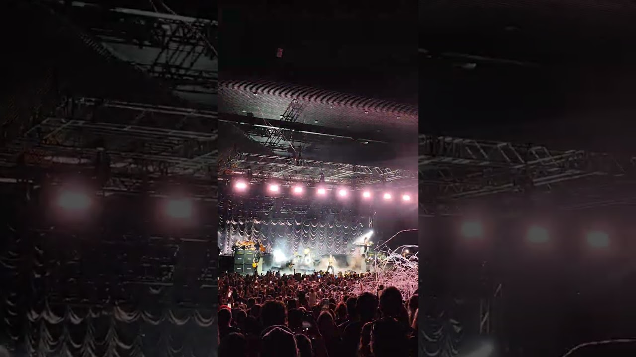 Yungblud - Hello Heaven, Hello (Live)