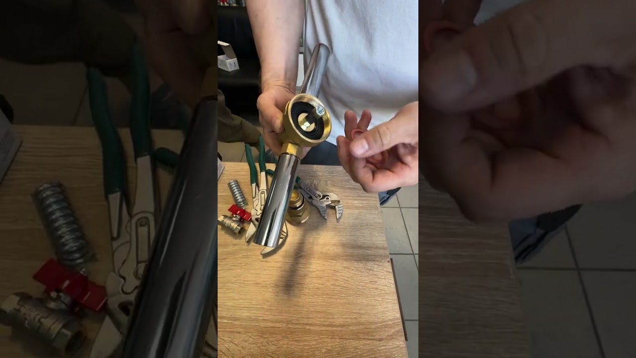 Разбираем редуктор понижающий давление фирмы Uni-Fitt 1/2&rdquo;
