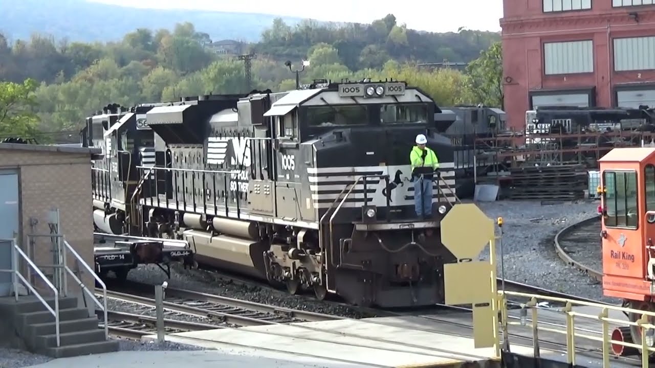 NS Pittsburgh Line (10/19/2025) Amtrak Pennsylvanian, Wabash, High Hood, Blue Mane, Phase II & More!