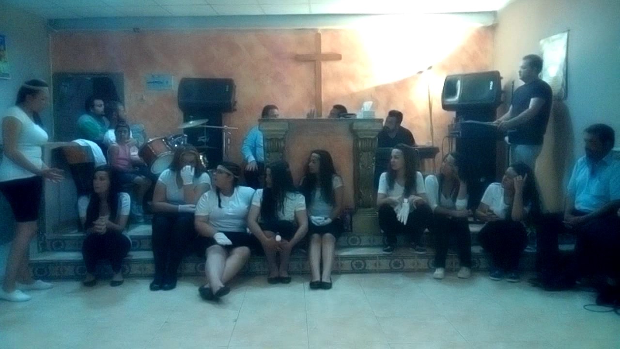 Iglesia de lumpiaque obra de teatro la jovenes