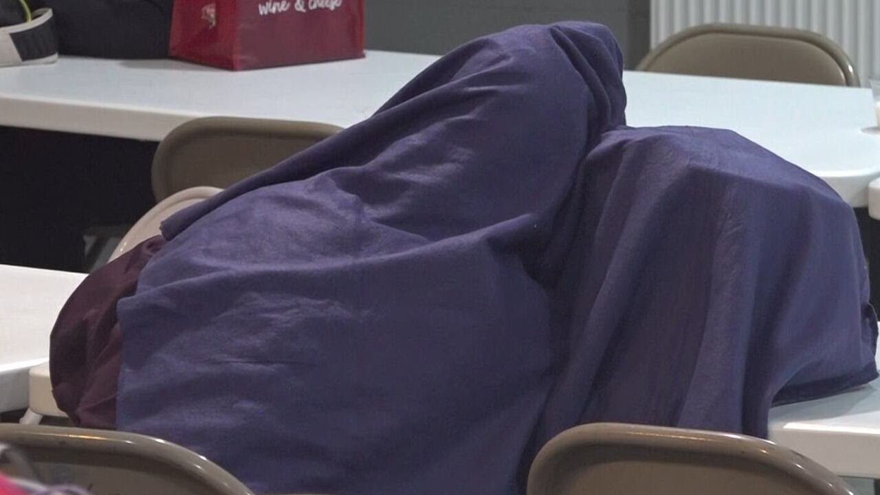 Bangor warming center draws near record crowd amid temperature drop