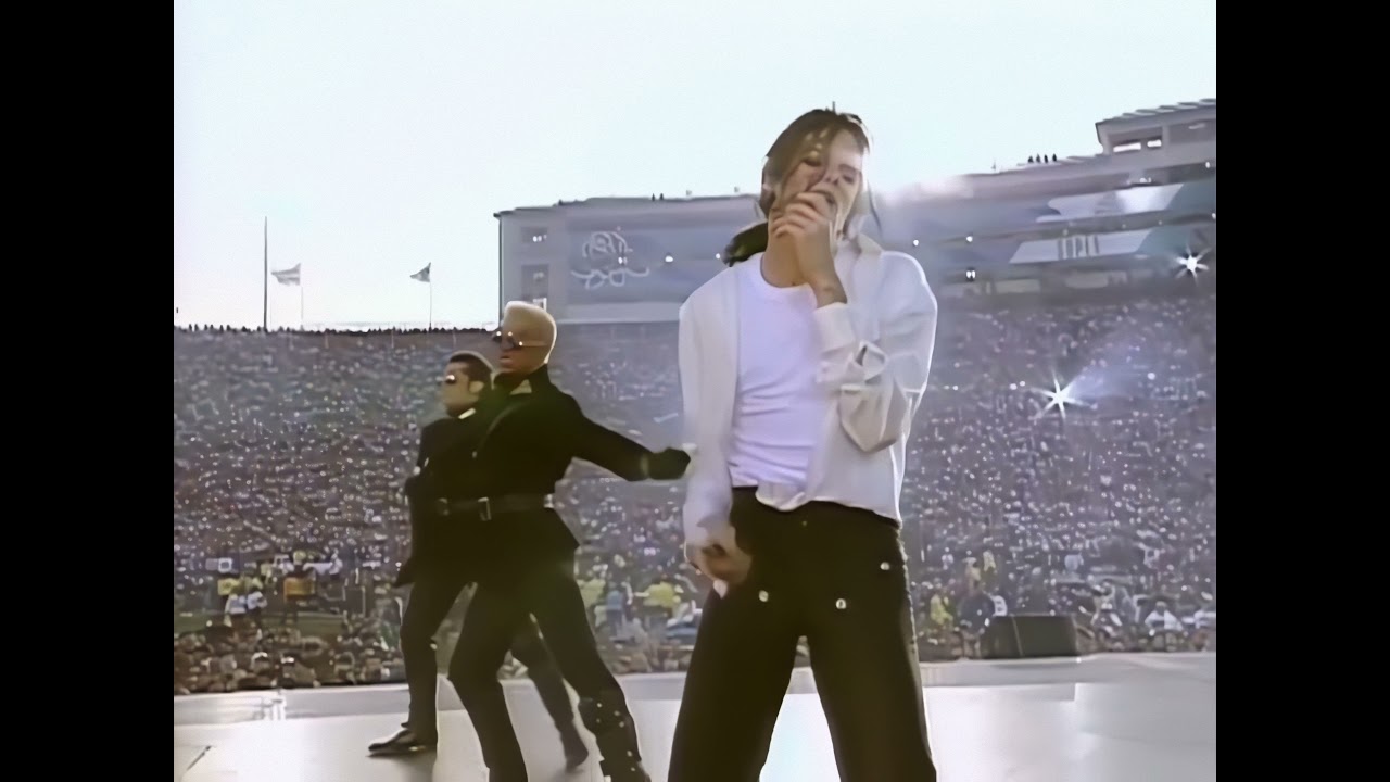 Michael Jackson - Super Bowl Performance 1993 [AI UPSCALED 4K 60 FPS]