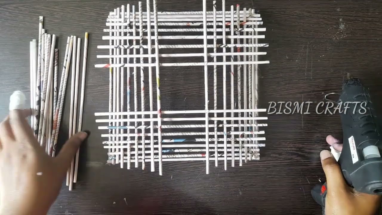 DIY LAMPSHADE USING NEWSPAPER/ NEWSPAPER CRAFT/NEWSPAPER LAMP