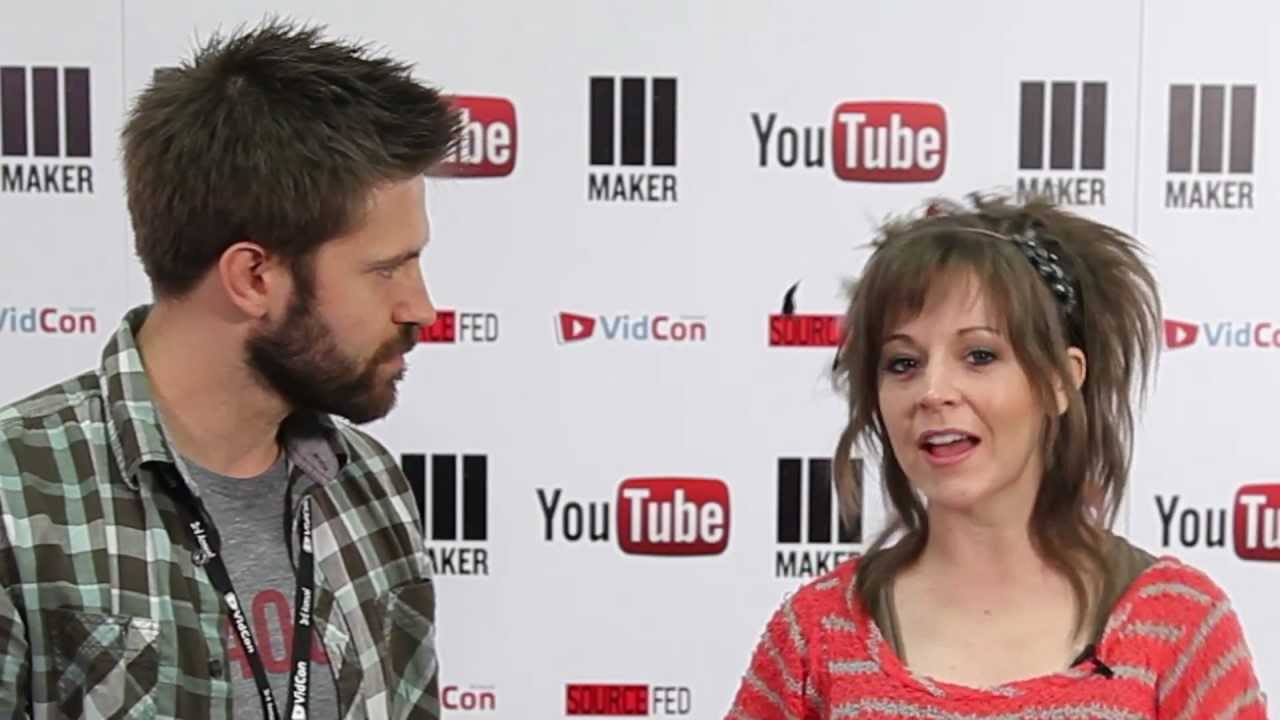 Lindsey Stirling backstage at Vidcon 2012