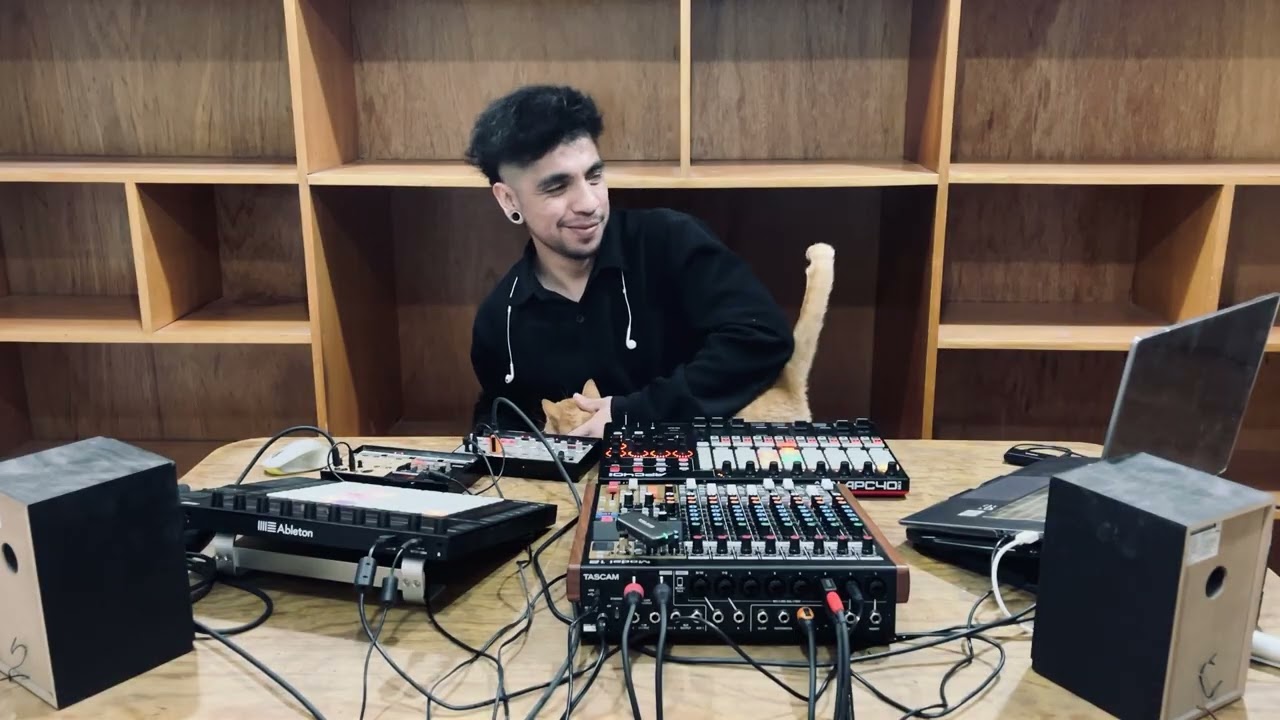 Probando formato y música propia