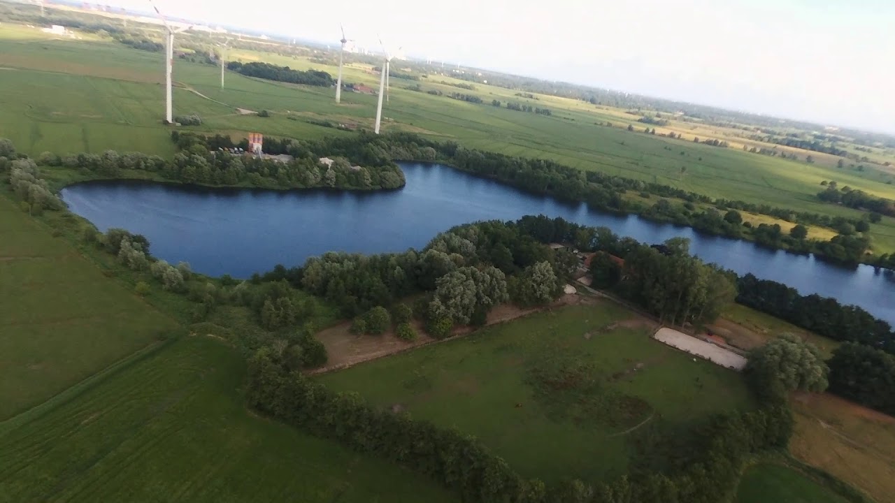 Kurzer &Uuml;berflug &uuml;ber den See in Sengwarden mit der Parrot Disco