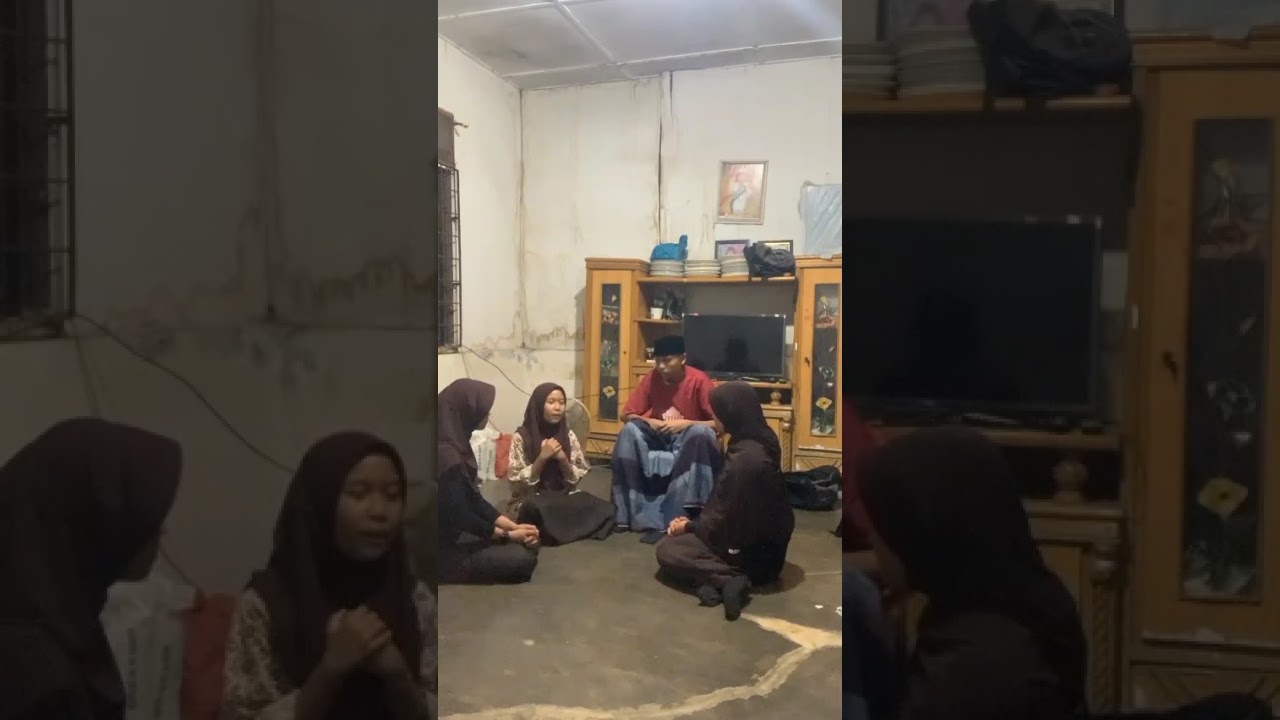 TUGAS KESANTUNAN BERNEGOSIASI KELOMPOK 3 
