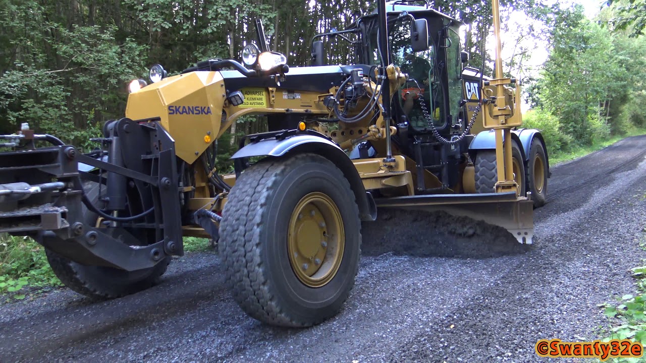 4K| MB Arocs, Volvo FMX 500 & CAT 140M3 Working On A Gravel Road
