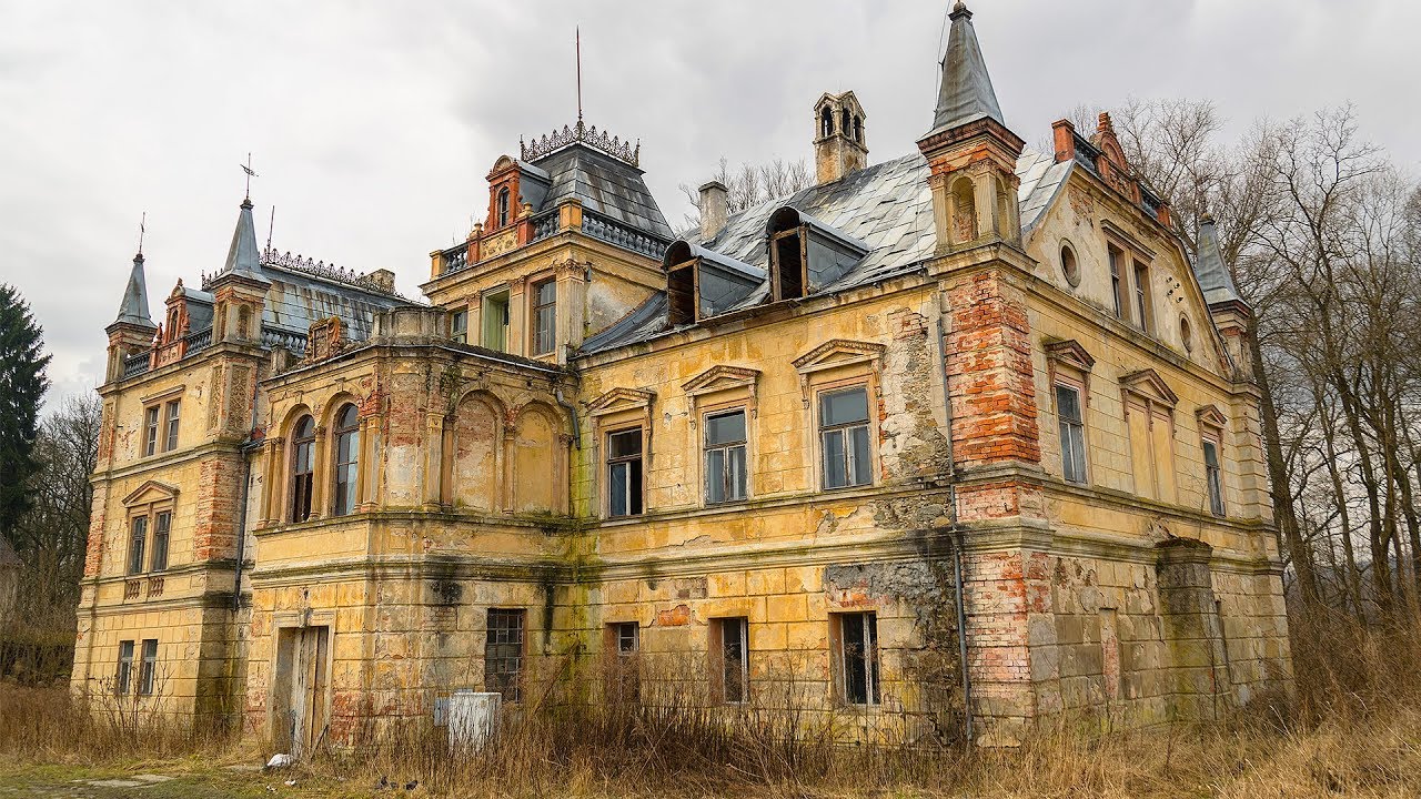 Исследуя заброшенный сказочный замок | Urbex Poland