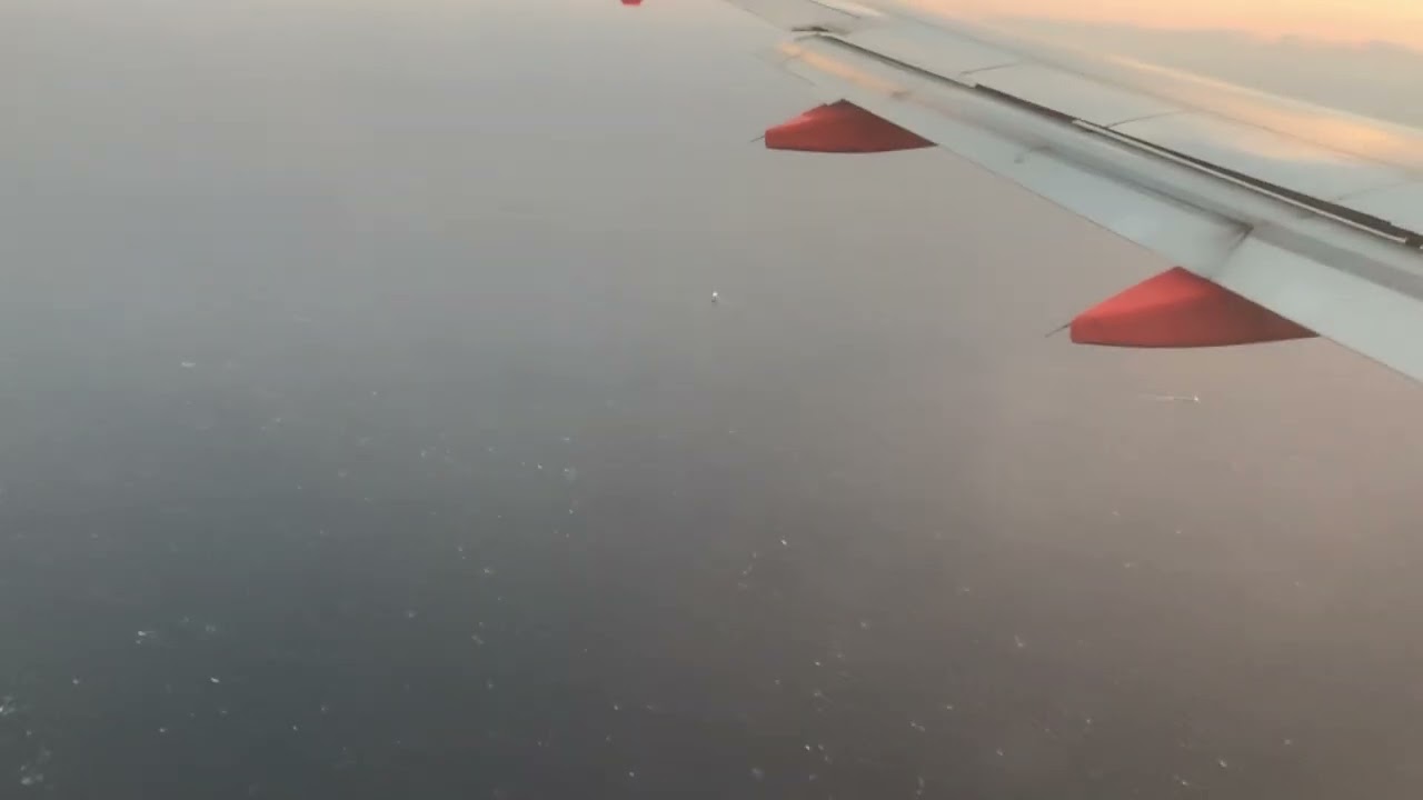 EasyJet Airbus 319/20 G-EJCA Gibraltar Landing Runway 27