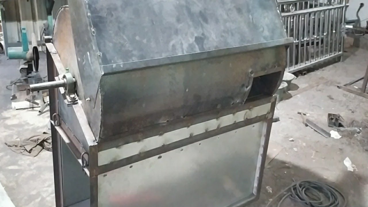 Membuat penutup atas mesin perontok padi/ thresher