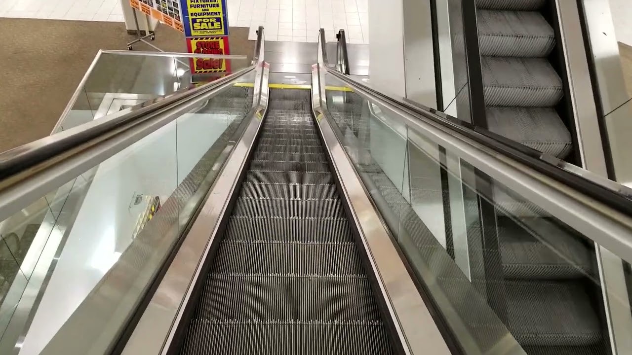 STORE CLOSED: 1995 Schindler Escalators @ Sears, Northridge Fashion Center, Northridge CA