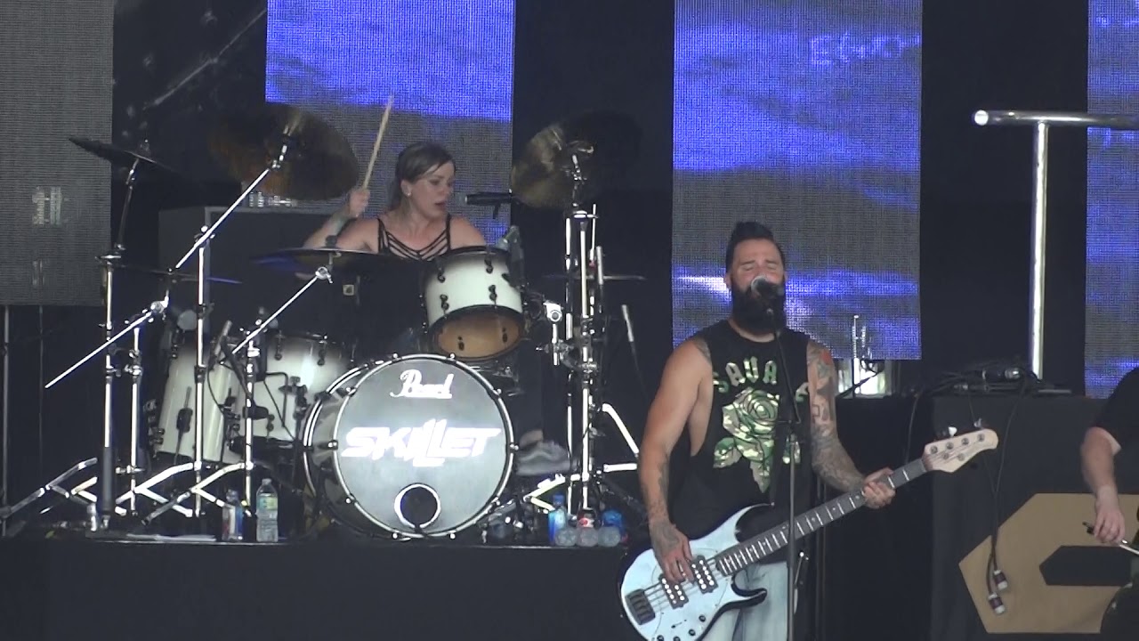 Skillet - Victorious sound check Wild Adventures 2019