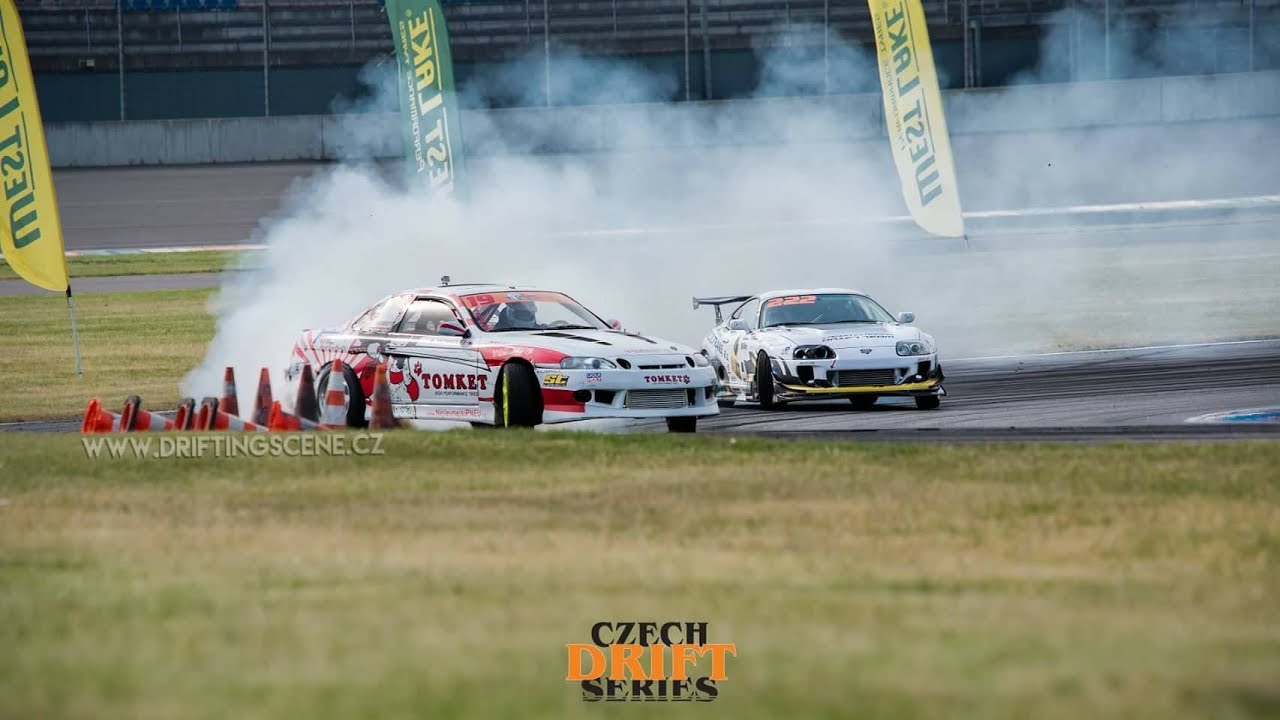 Toyota Soarer 523 hp vs Toyota Supra 1000 hp DRIFTING