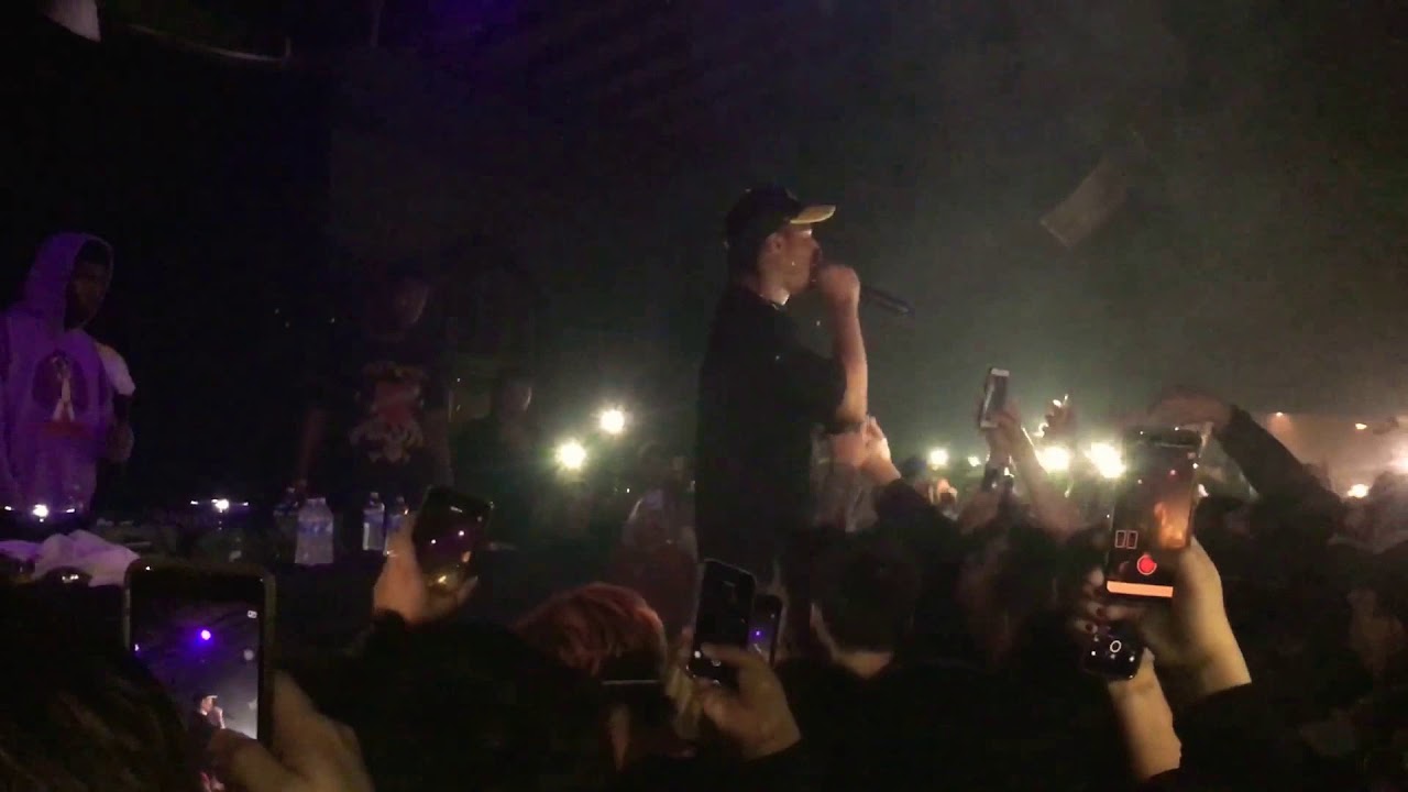 Xavier Wulf - “Whiplash’d” (LIVE)