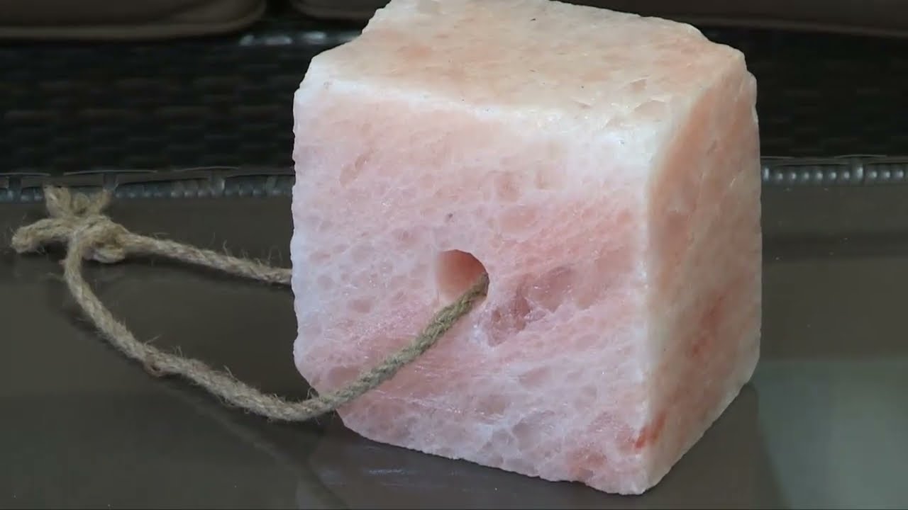 Démystifier les couleurs des blocs de sel