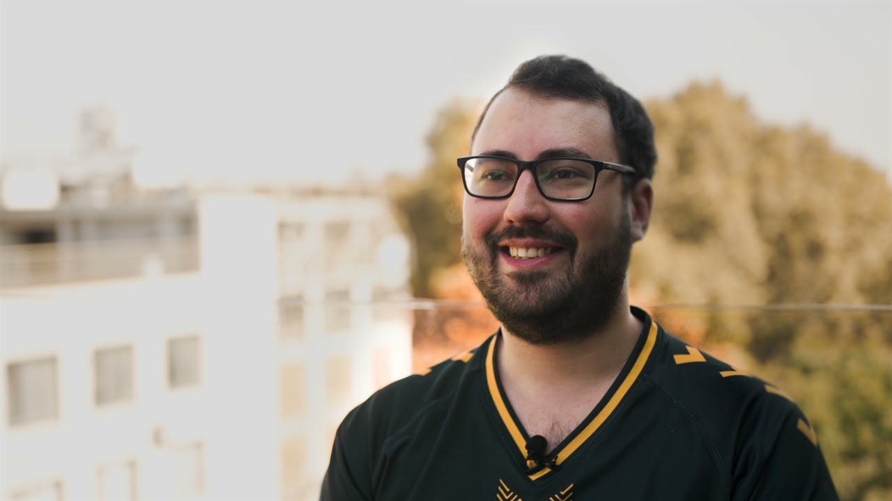 MEETING THE WINGS: KUKITOW