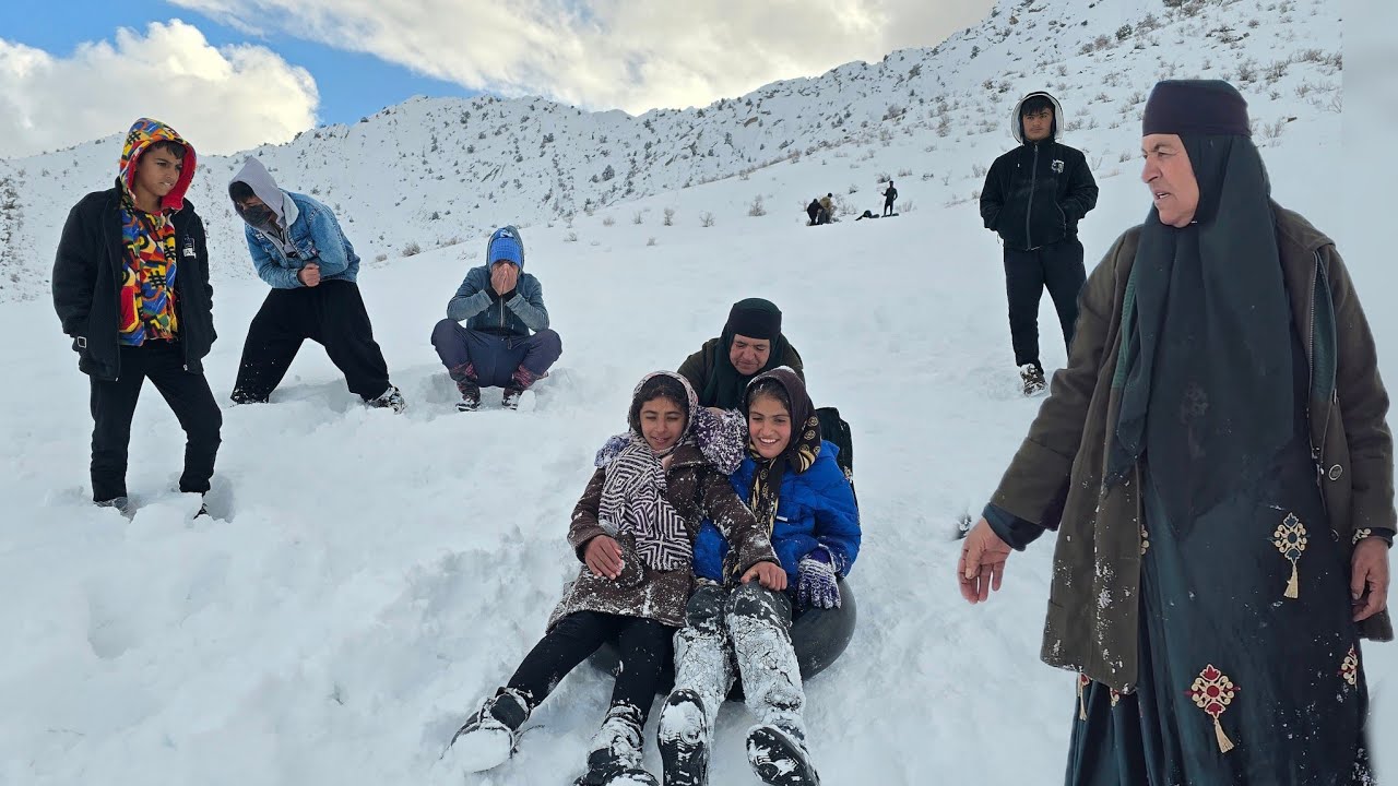 Skiing on the snow: Winter sport of two orphans with grandmother