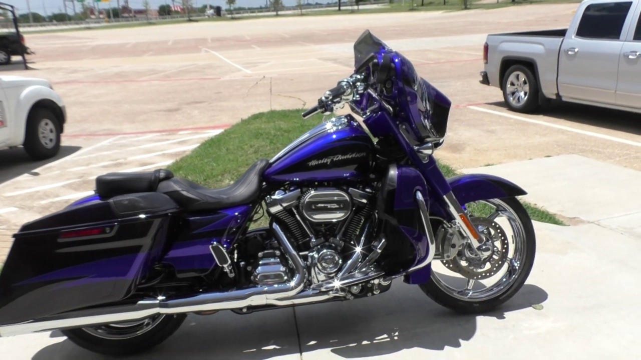 961409 2017 HARLEY-DAVIDSON CVO STREET GLIDE - FLHXSE