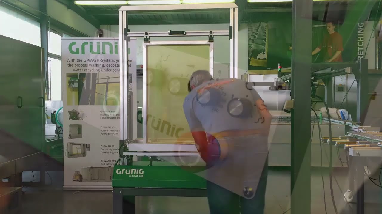 GR&Uuml;NIG - POWLEKANIE / COATING - G-COAT 406 - urządzenie do nanoszenia emulsji.