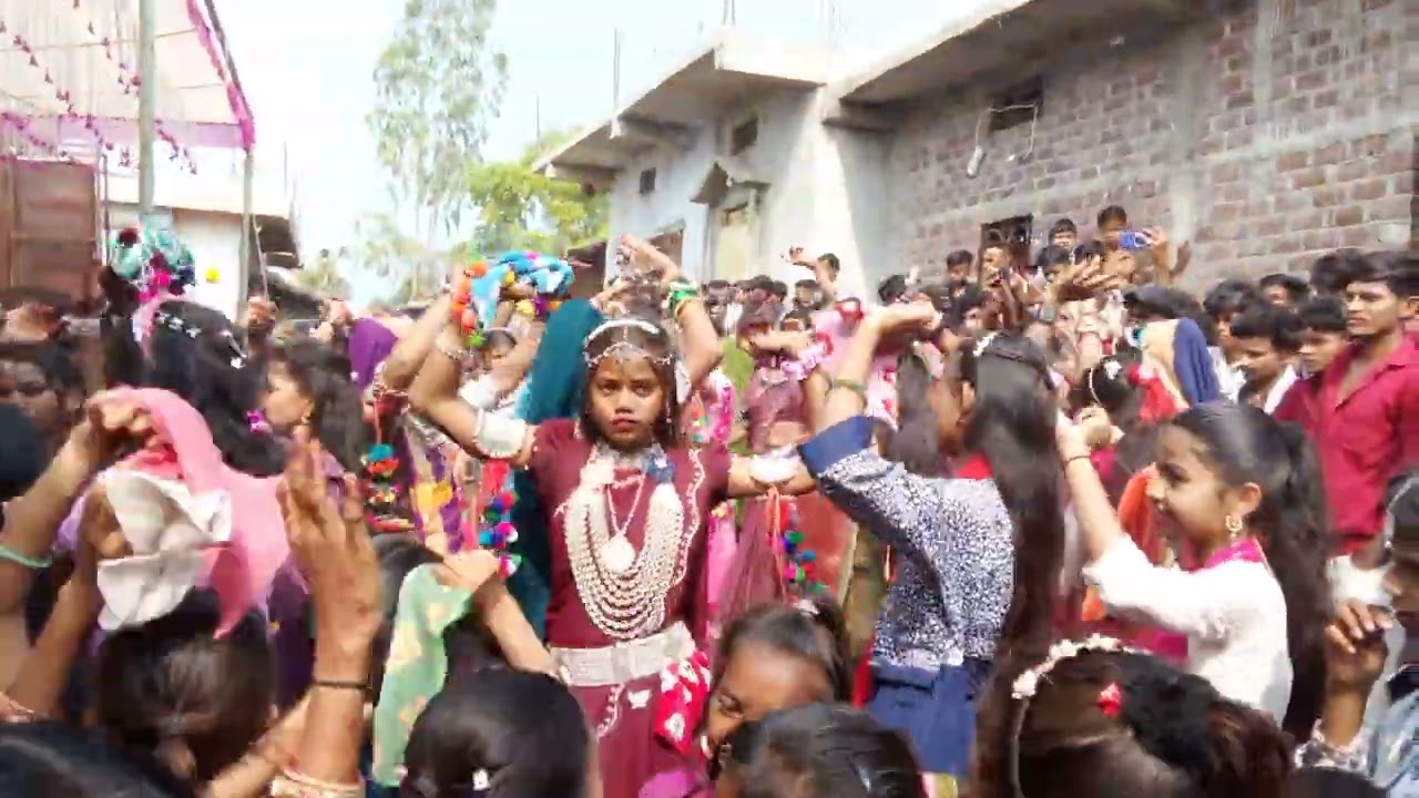 आदिवासी 😜 वीडियो ✌️❣️ स्टेटस ❤️‍🩹❤️😍😍😍😍😍😍😍❤️😜🥰❤️😍 वीडियो और 