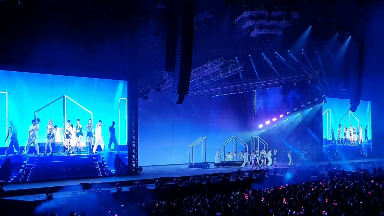 BLACKPINK - Born Pink World Tour 2022/2023 》Bangkok Day 1》Typa Girl