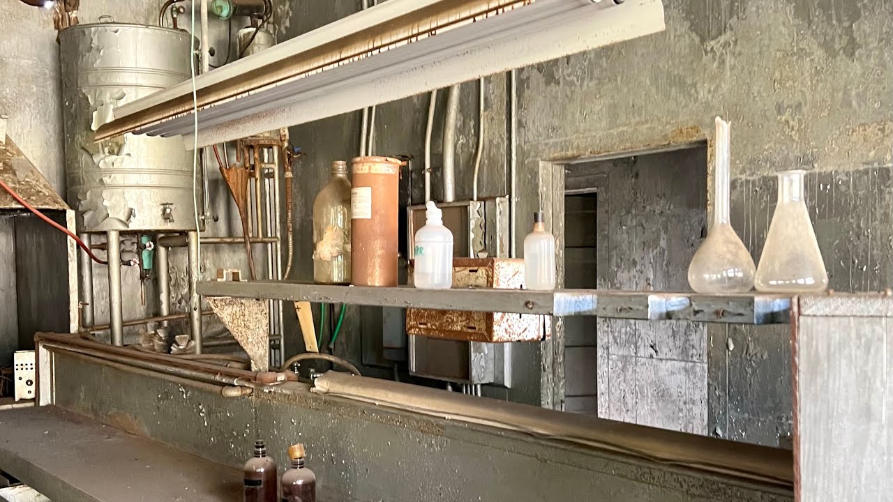 Abandoned 1950s Chemistry Laboratory Time Capsule 
