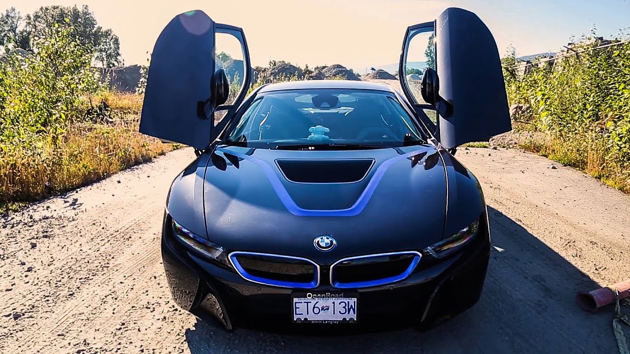 5 Things I Love About the BMW i8 | Better Than a Bentley GT?!