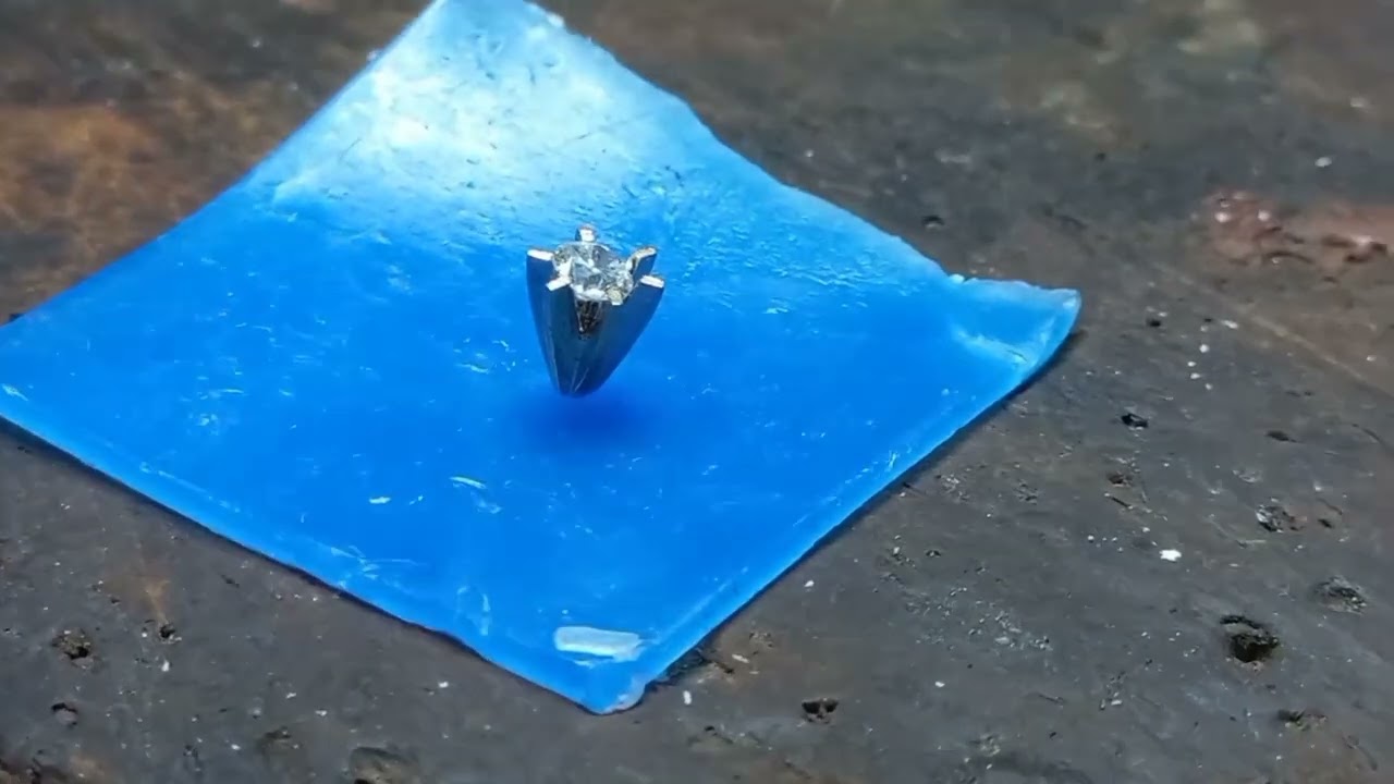 Classic Engagement Ring for your Loved one's