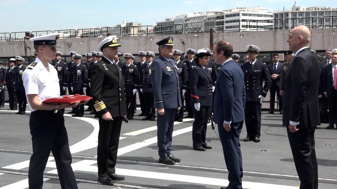 Οι Υπουργοί Εθνικής Άμυνας Ελλάδας και Γαλλίας επισκέφτηκαν τη γαλλική Φρεγάτα “ALSACE”