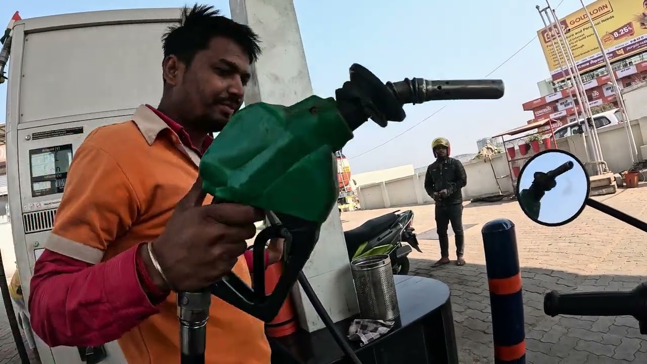 Roaming around Patna| Shaadi card distribution 