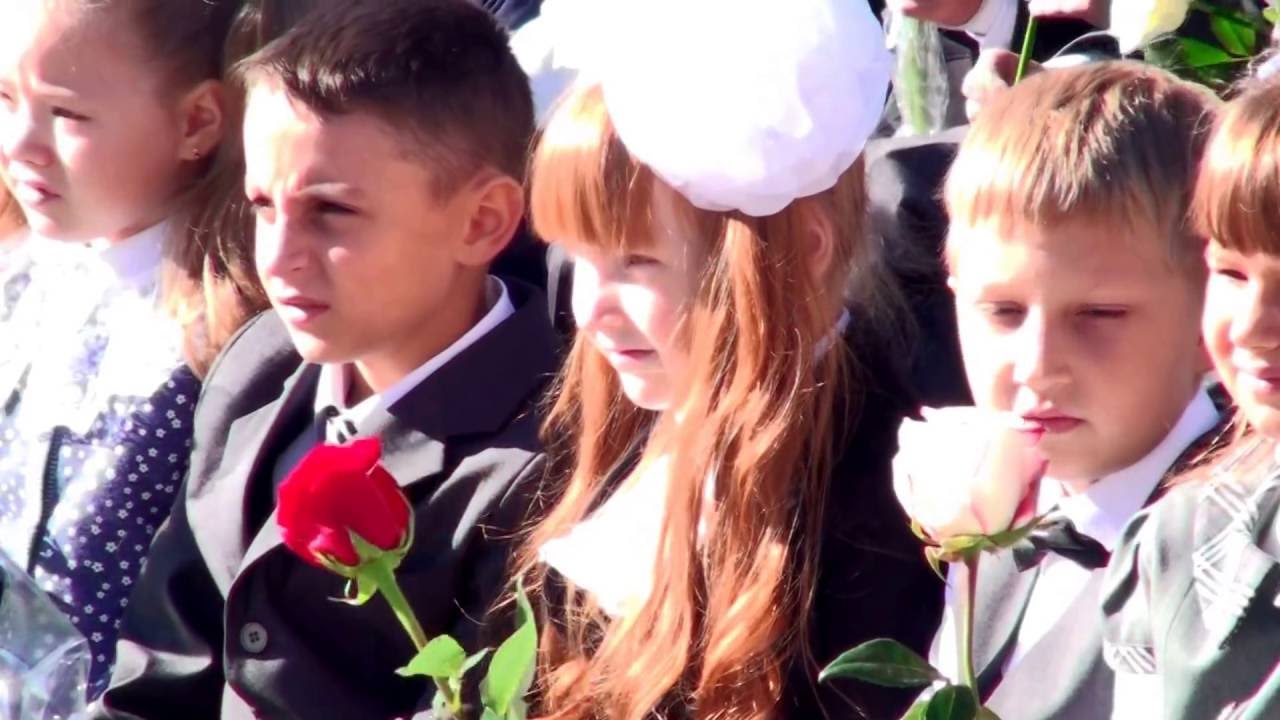 Линейка в школе Дружба - Дубки - ВНИИССОК 1 сентября 2016 г.