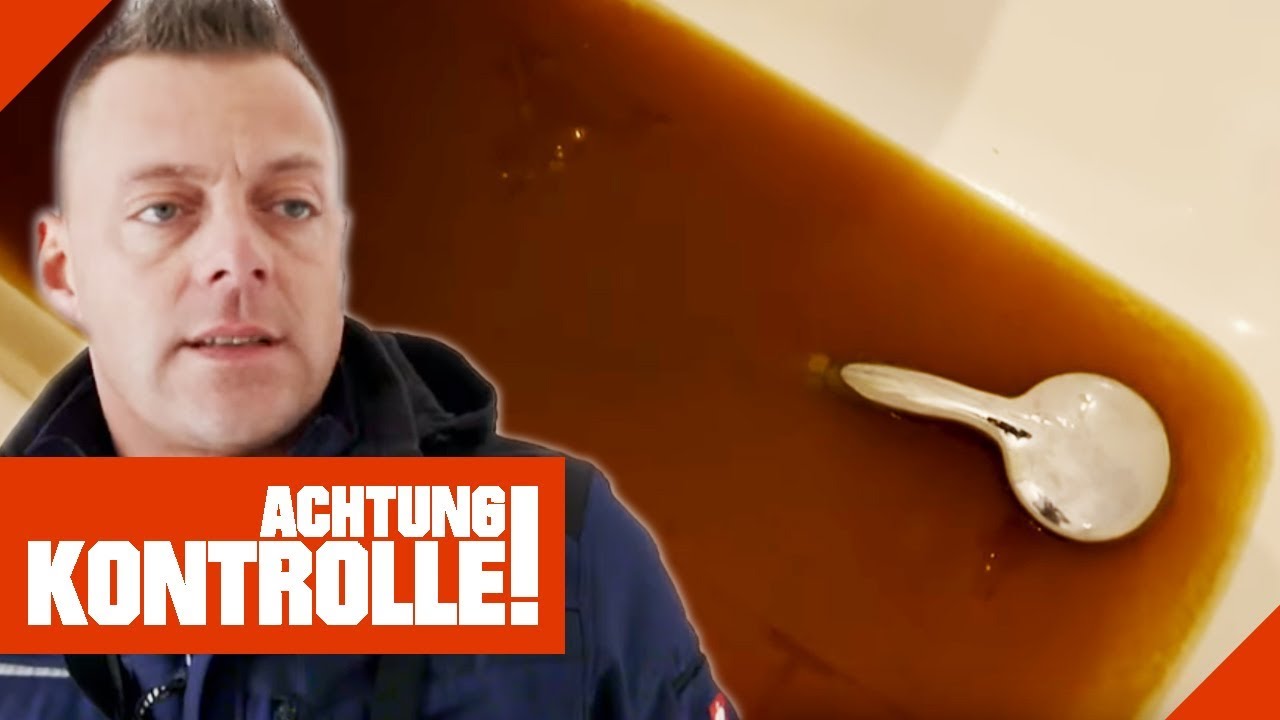 Badewanne voller Sch****! Lösen die Rohrreiniger das Problem? | Achtung Kontrolle | kabel eins