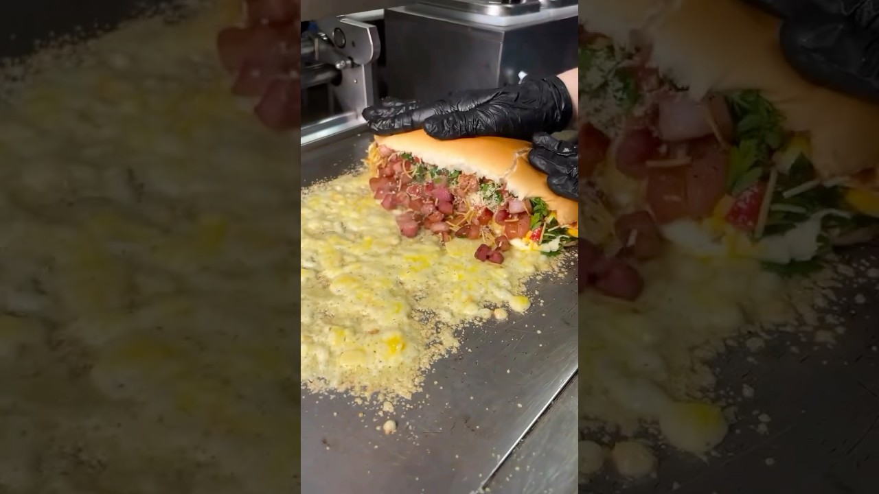 Capa de queijo! J&aacute; provou um Cachorr&atilde;o com capa de queijo e mega recheado?! 🤤🌭 #hotdog #queijo