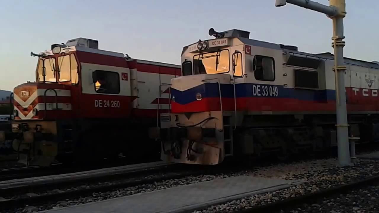 TCDD DE 33 049 ile DE 24 260 Erzincan Gar Manevra