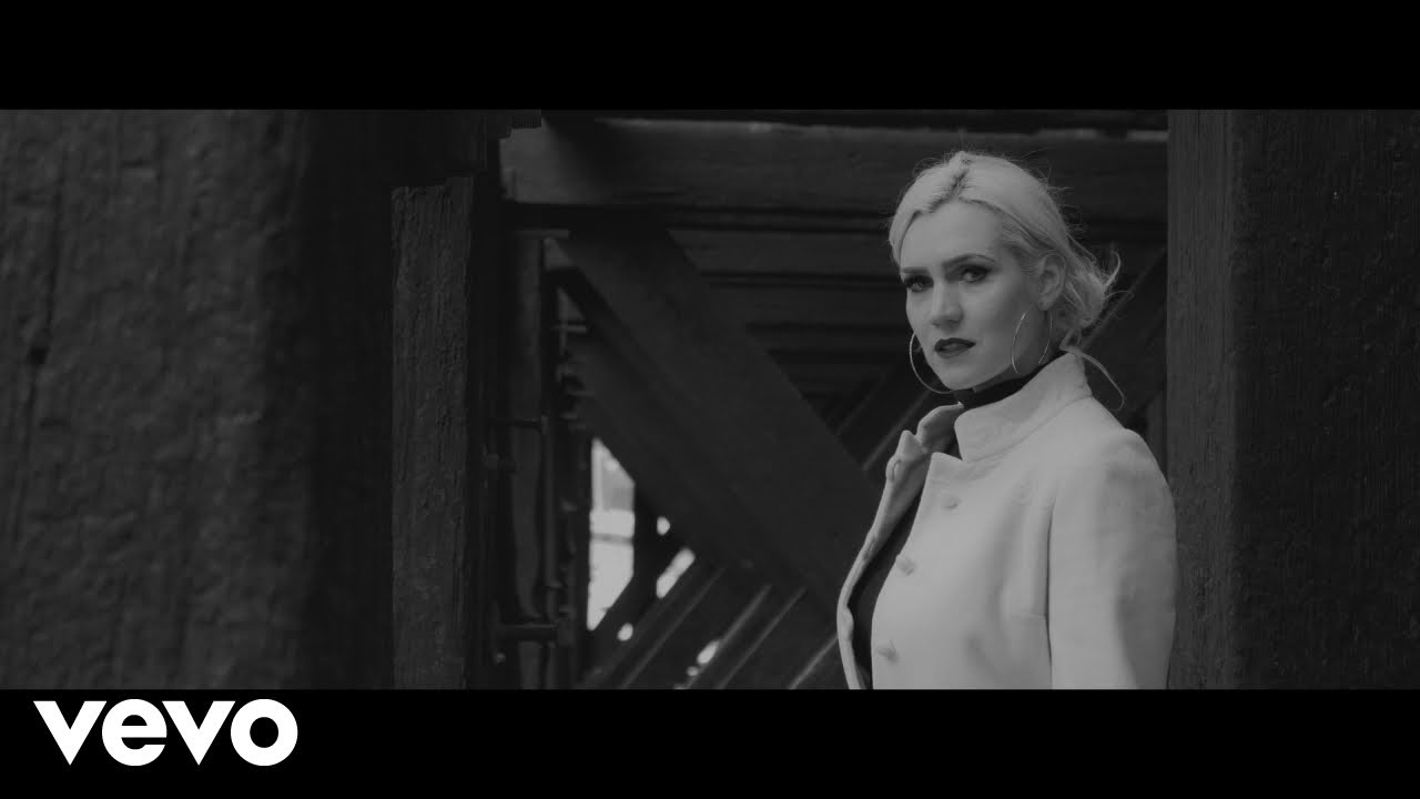 Jannike - At Forever's End (Official Music Video)