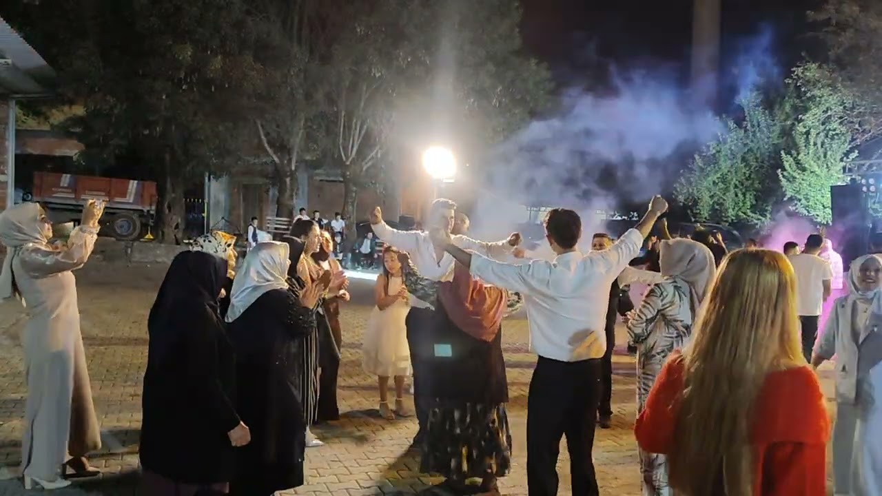 Havza Bekdigin Rahmi Gümüş kına gecesi part 11